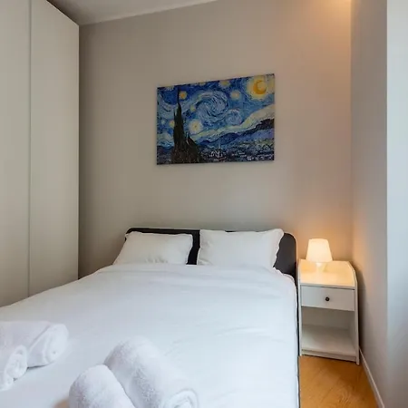 Appartement B - Modern Elegance For 4 People Milan