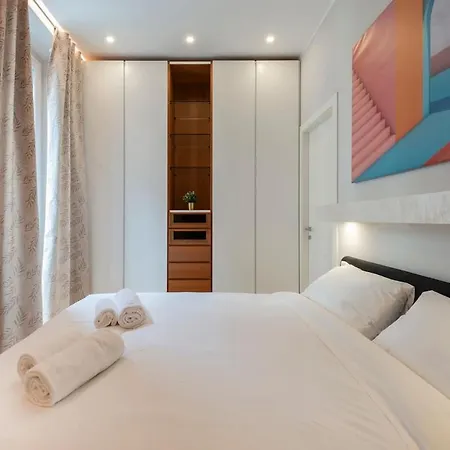 Apartmán B - Modern Elegance For 4 People *